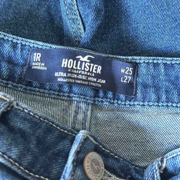 HOLLISTER ULTRA HIGH RISE MOM JEAN W25 L27 - Picture 4 of 8